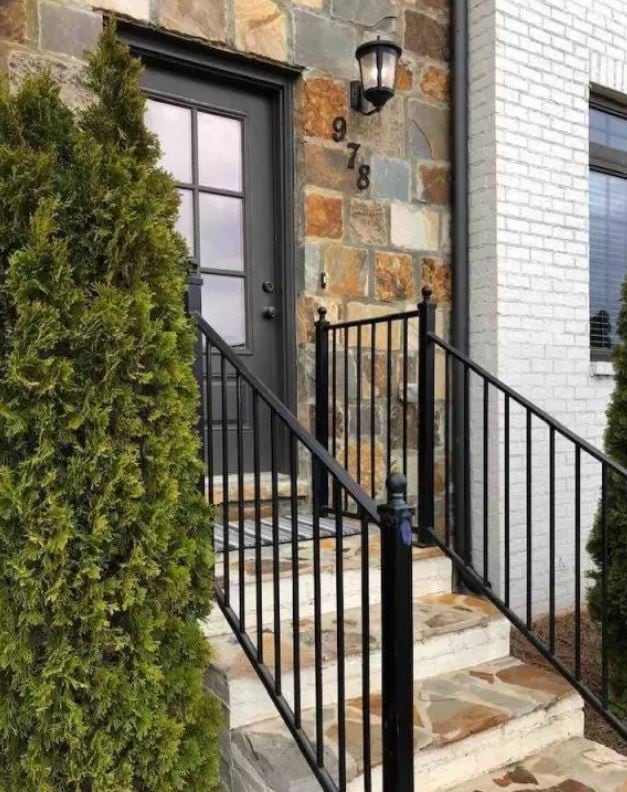 978 Lennox Blvd in Vestavia Hills, AL - Building Photo - Building Photo