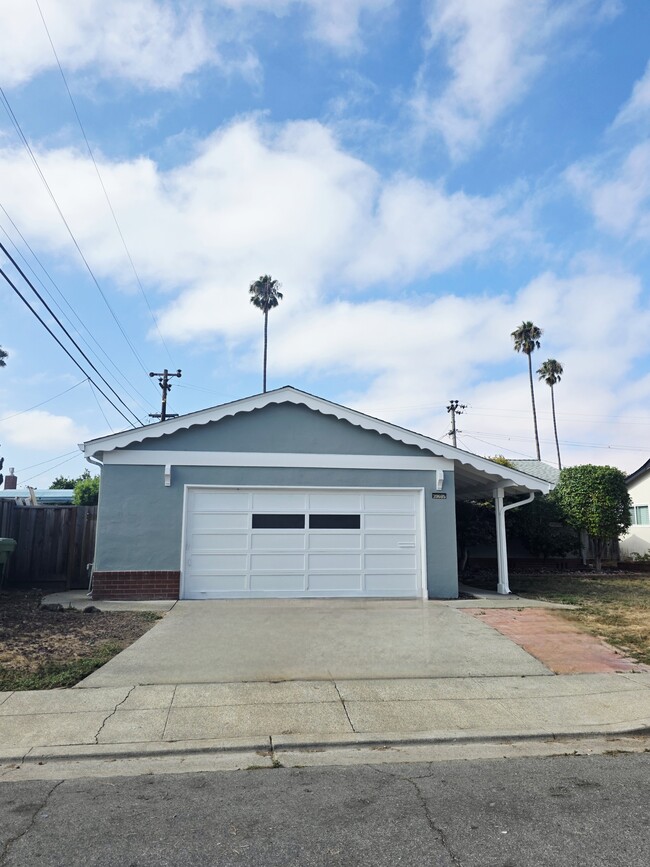property at 39685 Lahana Way
