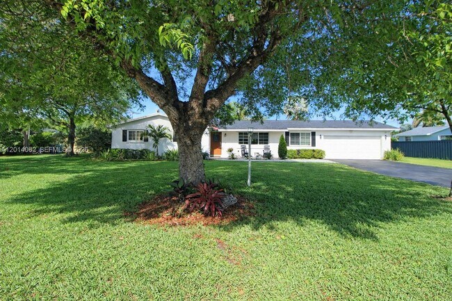 27420 SW 165th Ave in Homestead, FL - Building Photo - Building Photo