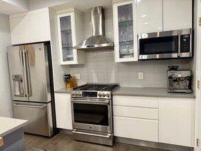 625 Park Rd NW, Unit 105 in Washington, DC - Building Photo - Building Photo