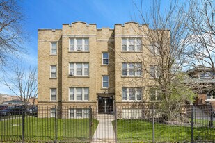 4452 W Parker Ave in Chicago, IL - Building Photo