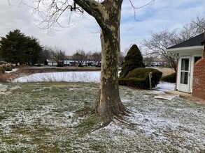 37 Dogwood Dr in Spring Lake, NJ - Building Photo - Building Photo