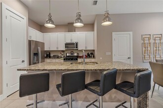 2664 Sunrise Shores Dr in Kissimmee, FL - Building Photo - Building Photo