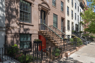 429 E 84th St in New York, NY - Building Photo - Building Photo