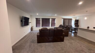 75 Sweetgum Ln in Springboro, OH - Building Photo - Building Photo