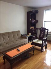 42-95 Main St-Unit -5 M in Queens, NY - Building Photo - Building Photo