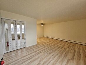 1851 W 13 Mile Rd in Madison Heights, MI - Building Photo - Building Photo