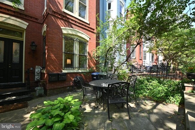 property at 639 Massachusetts Ave NE