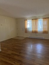 129 E Allen Ave in Chelan, WA - Building Photo - Building Photo