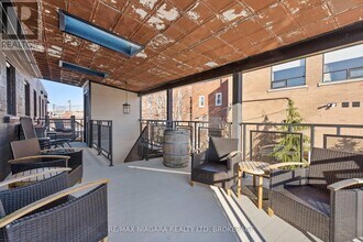 15 Charlotte St in Port Colborne, ON - Building Photo - Building Photo