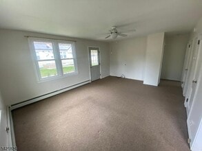 15 Claverack Rd in Clifton, NJ - Building Photo - Building Photo