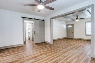 500 N Pine St in Roanoke, TX - Building Photo - Building Photo