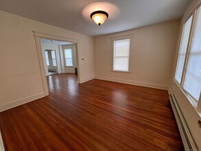 339 Wilson St in Waterbury, CT - Building Photo - Building Photo