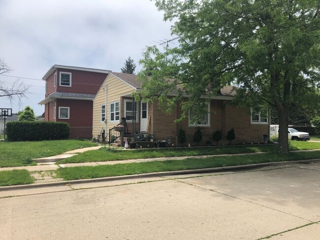 property at 2321 30th St