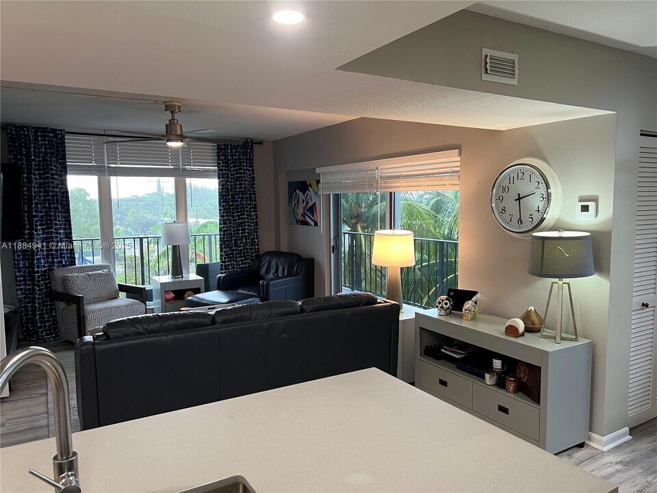 1625 SE 10th Ave in Fort Lauderdale, FL - Building Photo