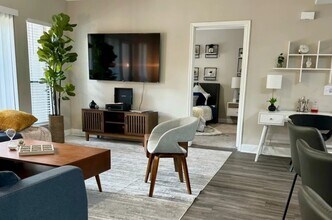 2345 Sage Rd in Houston, TX - Building Photo - Building Photo