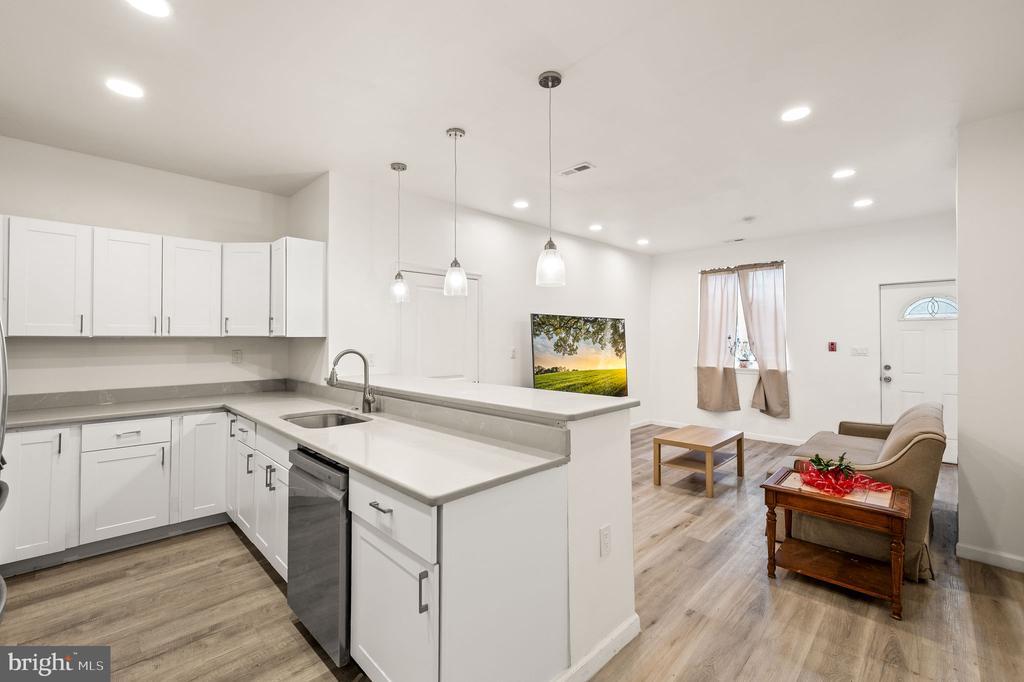 1633 Germantown Ave in Philadelphia, PA - Building Photo