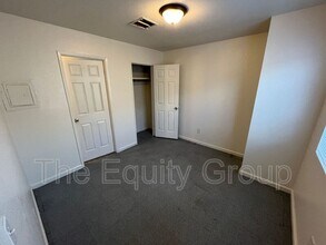 9310 Rd 236 in Terra Bella, CA - Building Photo - Building Photo
