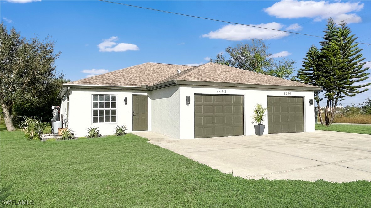 2602 Sunniland Blvd in Lehigh Acres, FL - Building Photo