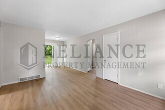 1462 N Battin St in Wichita, KS - Building Photo - Building Photo