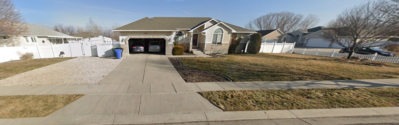 7665 Melbrook Ln in West Jordan, UT - Building Photo