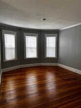 131 Vernon St in Norwood, MA - Building Photo - Building Photo