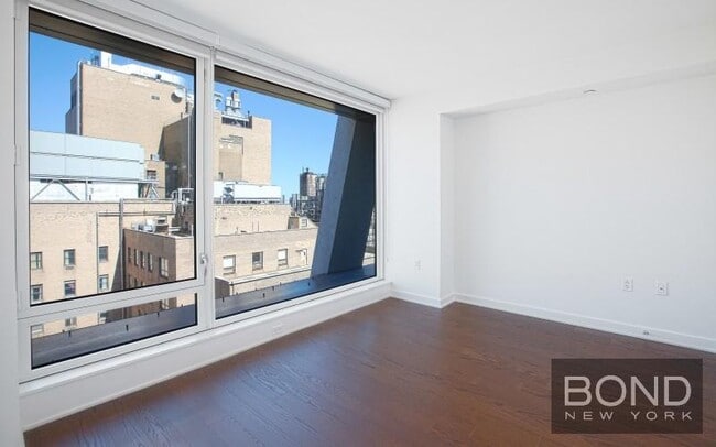 400 W 113th St in New York, NY - Building Photo - Building Photo