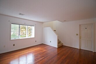 305 Salem St in Woburn, MA - Building Photo - Building Photo