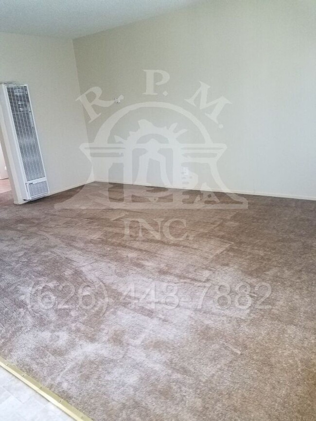 14428 Amar Rd-Unit -APT Q in La Puente, CA - Building Photo - Building Photo