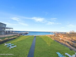 54 5th St in Highlands, NJ - Building Photo - Building Photo