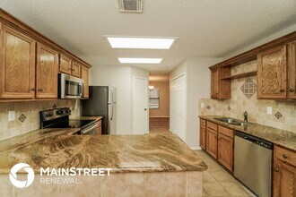 7622 Cascade Oak Dr in San Antonio, TX - Building Photo - Building Photo
