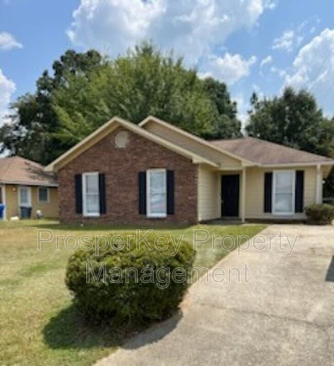 5766 Spanish Oak Dr in Columbus, GA - Building Photo - Building Photo
