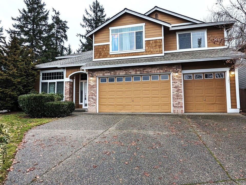 129 185th Pl SW in Bothell, WA - Building Photo