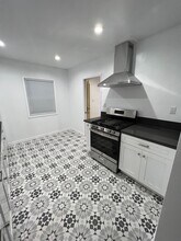 17204 Crenshaw Blvd, Unit 17204.5 in Torrance, CA - Building Photo - Building Photo
