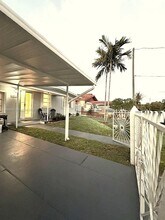 6339 SW 32nd St in Miami, FL - Building Photo - Building Photo