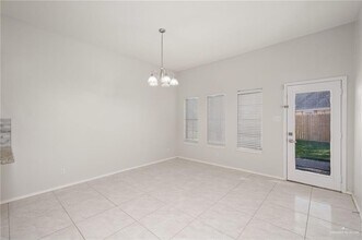 17 Pelican Ave in McAllen, TX - Building Photo - Building Photo