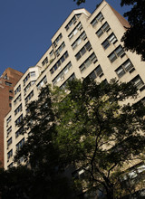 Dover House in New York, NY - Foto de edificio - Building Photo