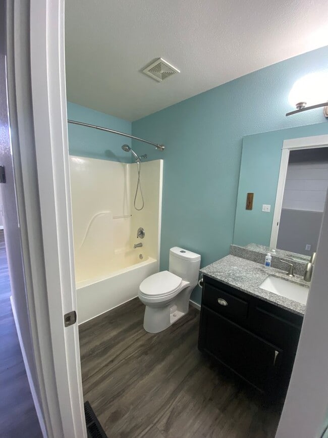 property at 1561 NW Spruce Ave