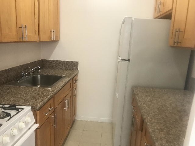 1220 Pensacola St in Honolulu, HI - Building Photo - Building Photo