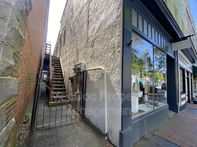 806 Caroline St in Fredericksburg, VA - Building Photo - Building Photo