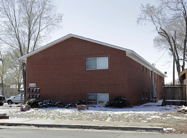 111 E Taylor St in Colorado Springs, CO - Foto de edificio - Building Photo