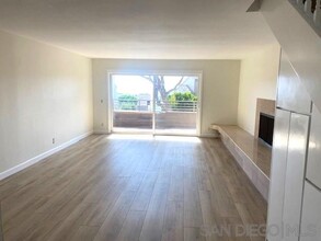 298 Surfview Ct in Del Mar, CA - Building Photo - Building Photo