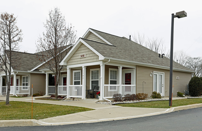 Creekside Village Apartments