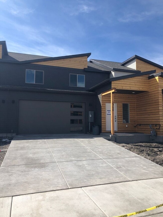 2760 Georgia Marie Ln
