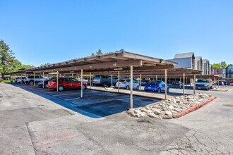 Glen at Hidden Valley in Reno, NV - Building Photo - Building Photo