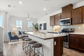 4434 Rhone Walk in Sacramento, CA - Building Photo - Building Photo