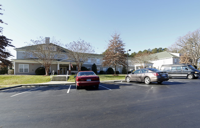 Lennox Chase Apartments in Raleigh, NC - Building Photo - Building Photo