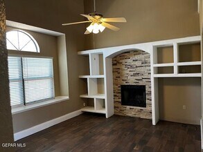 11670 Helen Wynn Ct in El Paso, TX - Building Photo - Building Photo