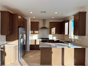 3475 Williamson Dr in Folsom, CA - Building Photo - Building Photo