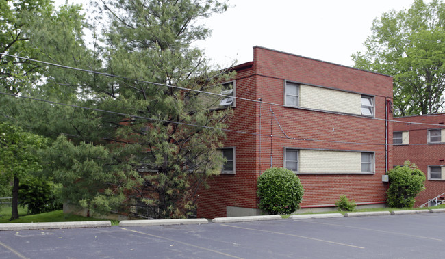 4740 Delhi Ave in Cincinnati, OH - Foto de edificio - Building Photo